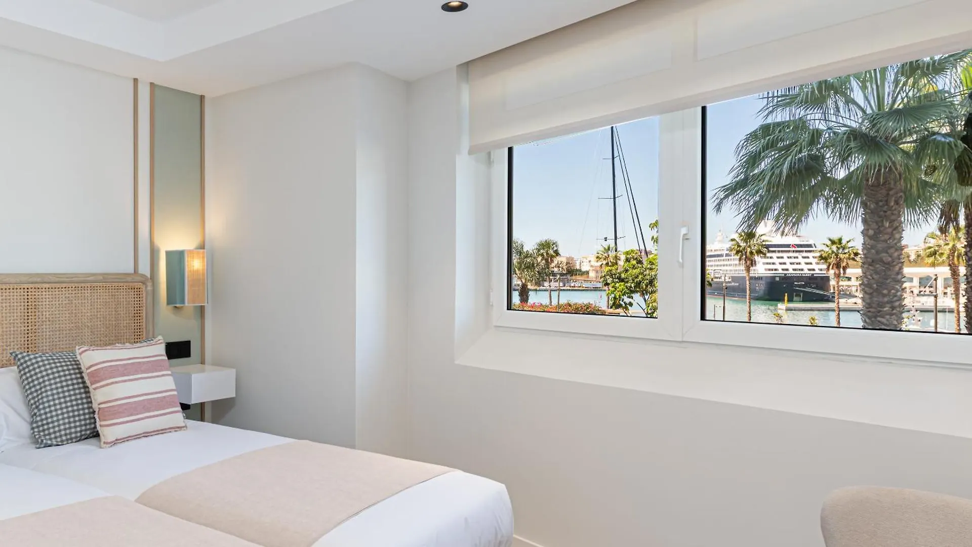 Iloftmalaga Puerto Apartment